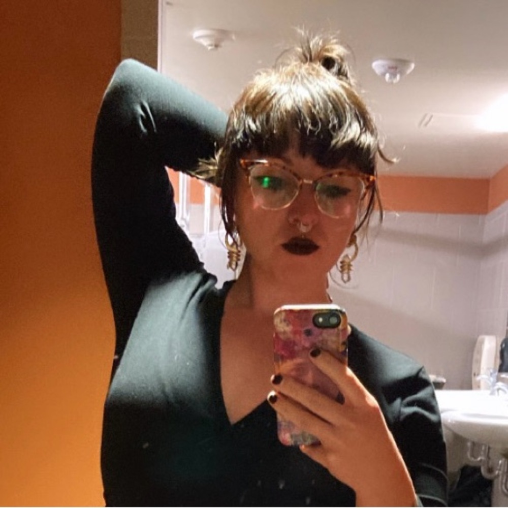 Meet your Posher, Charlotte